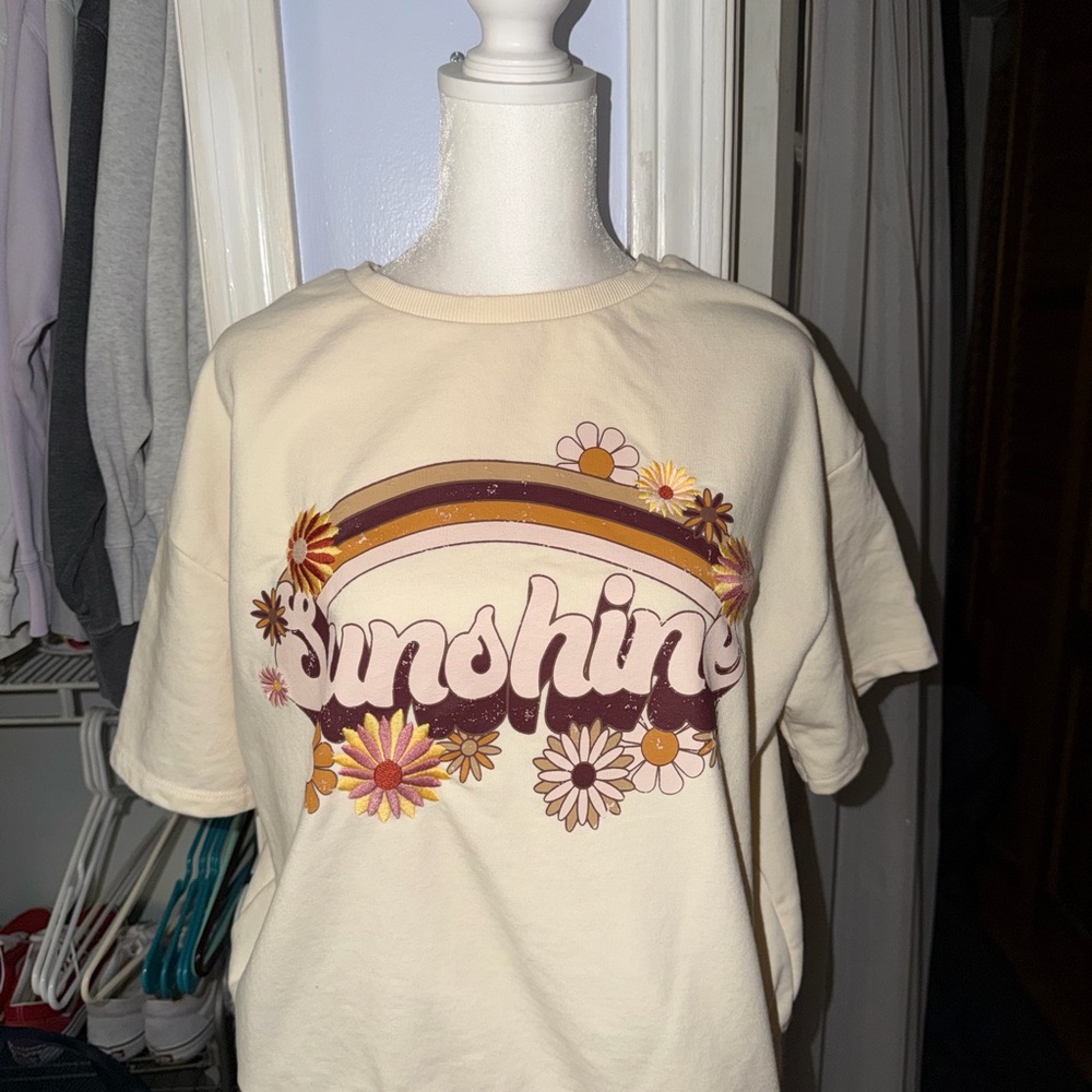 Francesca's Collections Cream T-Shirt